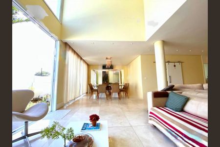 Casa à venda com 4 quartos, 400m² em Cidade São Francisco, Osasco