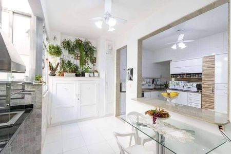 Apartamento à venda com 153m², 3 quartos e sem vaga