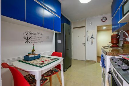 Apartamento à venda com 120m², 3 quartos e 1 vaga Apartamento à venda com 120m², 3 quartos e 1 vagaCozinha