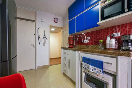 Apartamento à venda com 120m², 3 quartos e 1 vaga Apartamento à venda com 120m², 3 quartos e 1 vagaCozinha