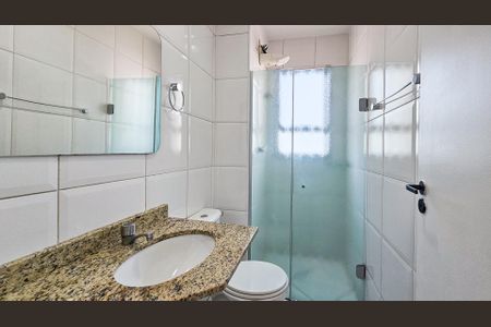Apartamento para alugar com 60m², 2 quartos e 2 vagasBanheiro da suíte