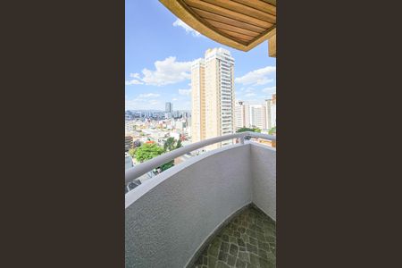 Sacada de apartamento para alugar com 2 quartos, 60m² em Centro, Osasco