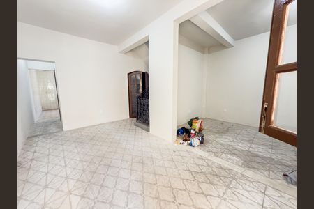 Casa à venda com 180m², 4 quartos e 2 vagasSala