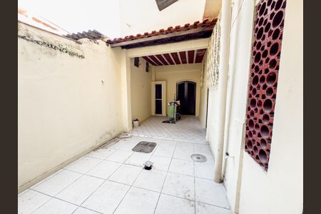 Casa à venda com 180m², 4 quartos e 2 vagasQuintal