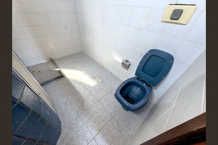 Casa à venda com 180m², 4 quartos e 2 vagasBanheiro da Suíte