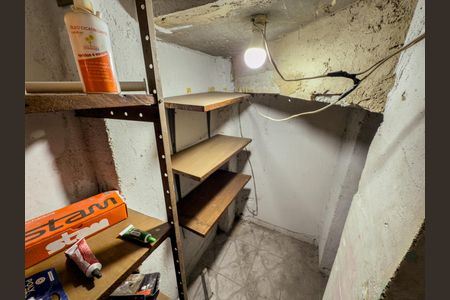 Casa à venda com 180m², 4 quartos e 2 vagasSala