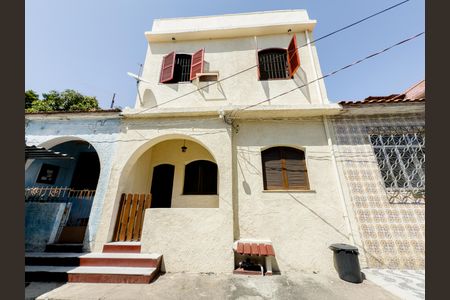 Casa à venda com 180m², 4 quartos e 2 vagasFachada