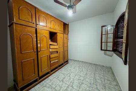 Casa à venda com 180m², 4 quartos e 2 vagasQuarto 1