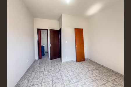 Casa à venda com 180m², 4 quartos e 2 vagasSuíte