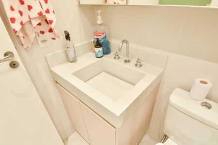 Apartamento à venda com 148m², 3 quartos e 4 vagasBanheiro da Suíte 1