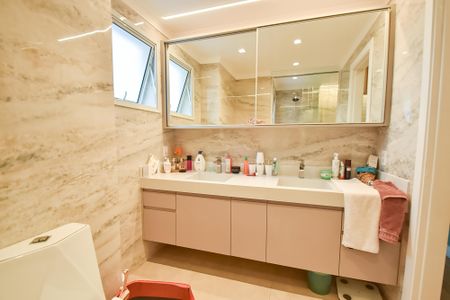 Apartamento à venda com 148m², 3 quartos e 4 vagasBanheiro da Suíte 3