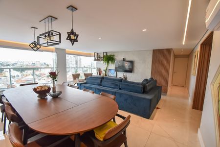 Apartamento à venda com 148m², 3 quartos e 4 vagasSala