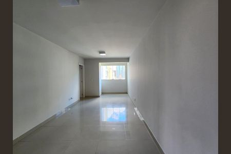 Apartamento à venda com 82m², 3 quartos e 2 vagasSala 