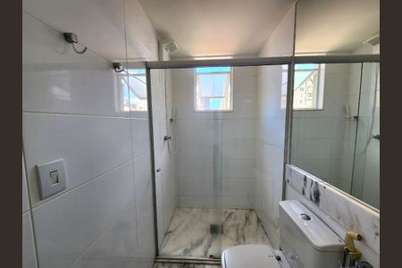 Apartamento à venda com 82m², 3 quartos e 2 vagasBanheiro 2