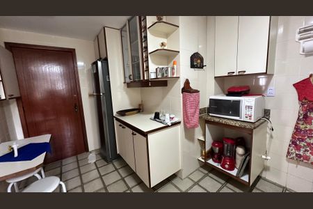 Apartamento à venda com 90m², 3 quartos e 2 vagasCozinha
