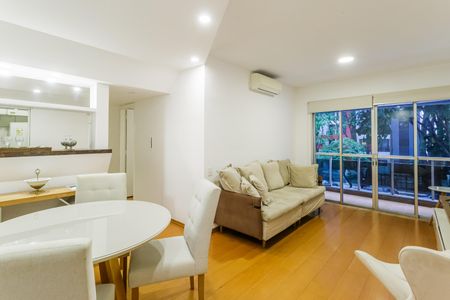 Sala de apartamento para alugar com 2 quartos, 45m² em Vila Nova Conceição, São Paulo