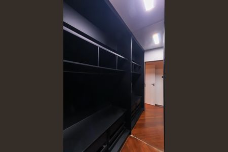 Apartamento à venda com 113m², 3 quartos e 2 vagasCloset do quarto 