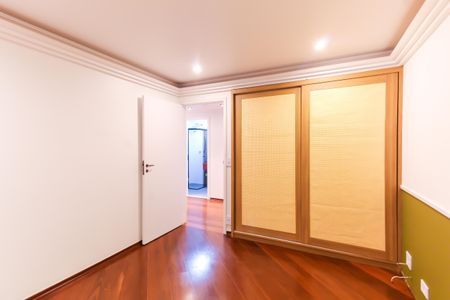 Apartamento à venda com 113m², 3 quartos e 2 vagasQuarto 2