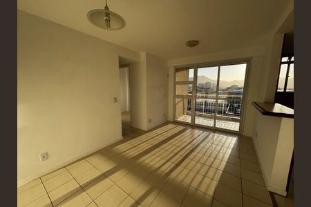 Sala de apartamento para alugar com 2 quartos, 62m² em Recreio dos Bandeirantes, Rio de Janeiro