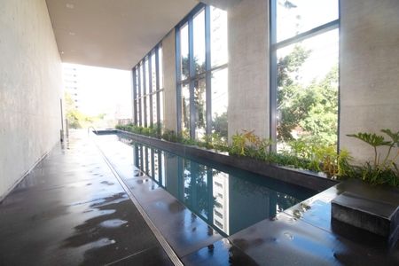 Apartamento à venda com 167m², 3 quartos e 2 vagas Apartamento à venda com 167m², 3 quartos e 2 vagasPiscina