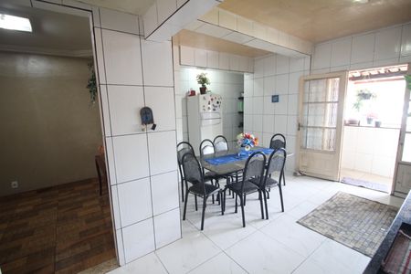 Cozinha de casa à venda com 4 quartos, 150m² em Teixeira Dias, Belo Horizonte