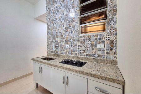 Apartamento para alugar com 27m², 1 quarto e sem vaga Apartamento para alugar com 27m², 1 quarto e sem vagaCozinha e Área de Serviço