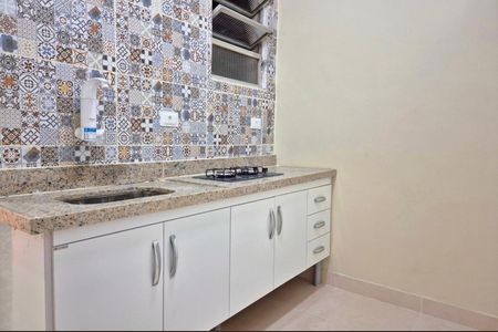 Apartamento para alugar com 27m², 1 quarto e sem vaga Apartamento para alugar com 27m², 1 quarto e sem vagaCozinha e Área de Serviço