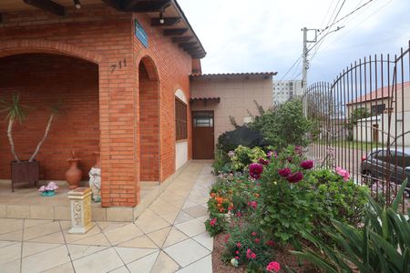 Casa para alugar com 300m², 5 quartos e 4 vagasÁrea externa