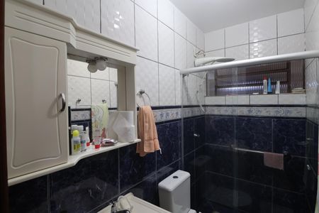 Casa para alugar com 300m², 5 quartos e 4 vagasBanheiro Social