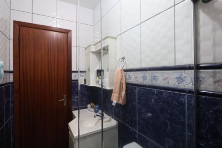 Casa para alugar com 300m², 5 quartos e 4 vagasBanheiro Social