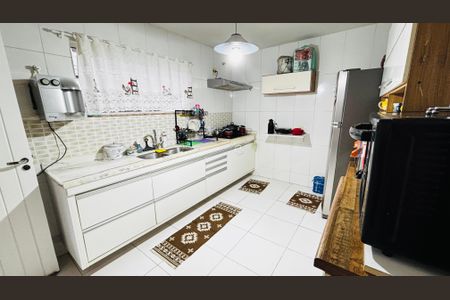 Casa de condomínio para alugar com 196m², 5 quartos e 8 vagas Casa de condomínio para alugar com 196m², 5 quartos e 8 vagasCozinha