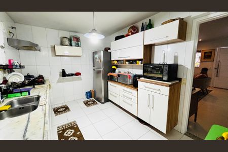 Casa de condomínio para alugar com 196m², 5 quartos e 8 vagas Casa de condomínio para alugar com 196m², 5 quartos e 8 vagasCozinha