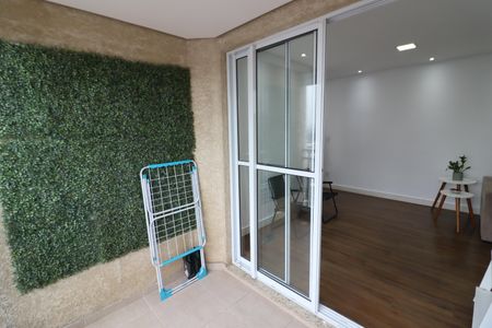 Apartamento à venda com 62m², 2 quartos e 2 vagasSala