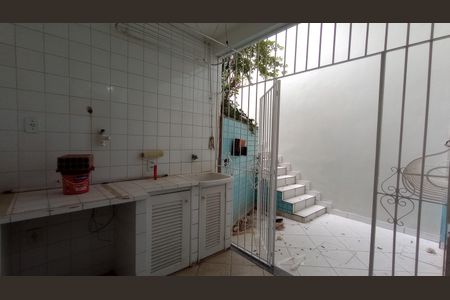 Casa de condomínio à venda com 241m², 4 quartos e 3 vagas Casa de condomínio à venda com 241m², 4 quartos e 3 vagasÁrea de Serviço