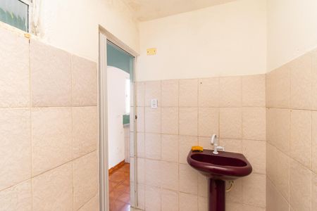 Casa para alugar com 40m², 1 quarto e 1 vaga Casa para alugar com 40m², 1 quarto e 1 vagaBanheiro