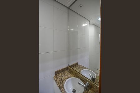Apartamento para alugar com 138m², 3 quartos e 2 vagasBanheiro