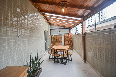 Apartamento para alugar com 138m², 3 quartos e 2 vagasQuintal