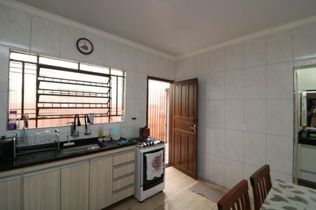 Casa à venda com 150m², 2 quartos e 2 vagasCozinha
