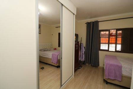 Suíte de casa para alugar com 2 quartos, 150m² em Jardim Tango, São Paulo