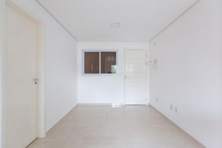 Sala de apartamento à venda com 2 quartos, 47m² em Vila Carmosina, São Paulo