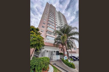 Apartamento à venda com 90m², 3 quartos e 2 vagas Apartamento à venda com 90m², 3 quartos e 2 vagasFachada e portaria