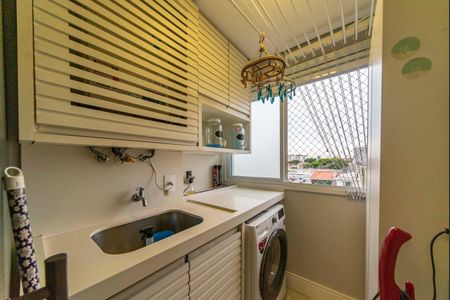 Apartamento à venda com 90m², 3 quartos e 2 vagas Apartamento à venda com 90m², 3 quartos e 2 vagasÁrea de Serviço