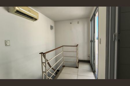 Apartamento para alugar com 83m², 1 quarto e 1 vaga Apartamento para alugar com 83m², 1 quarto e 1 vagaHall