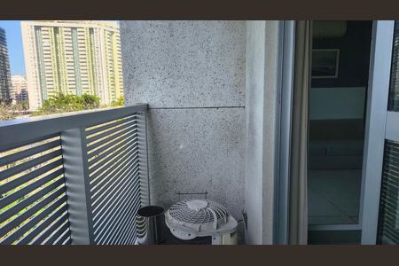 Apartamento para alugar com 83m², 1 quarto e 1 vaga Apartamento para alugar com 83m², 1 quarto e 1 vagaVaranda
