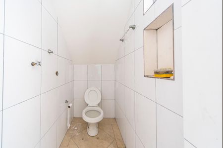 Casa para alugar com 600m², 3 quartos e 4 vagas Casa para alugar com 600m², 3 quartos e 4 vagasBanheiro da Piscina