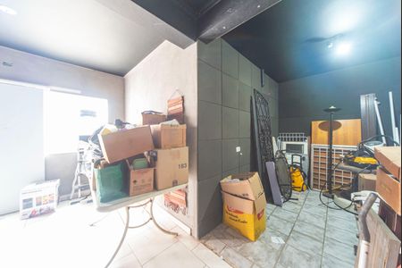 Casa para alugar com 600m², 3 quartos e 4 vagas Casa para alugar com 600m², 3 quartos e 4 vagasQuarto Depósito