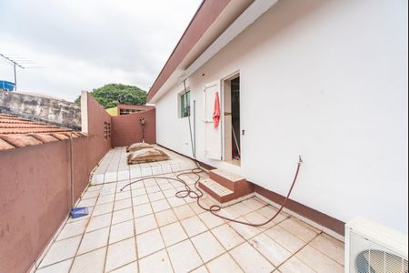 Casa para alugar com 600m², 3 quartos e 4 vagas Casa para alugar com 600m², 3 quartos e 4 vagasVaranda do Quarto 3