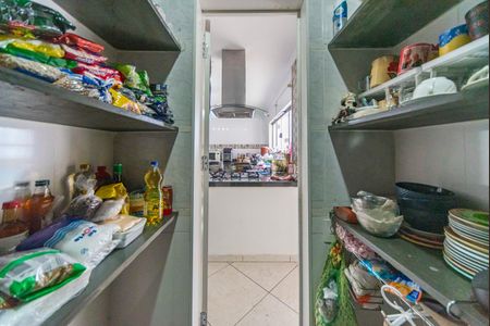 Casa para alugar com 600m², 3 quartos e 4 vagas Casa para alugar com 600m², 3 quartos e 4 vagasDespensa