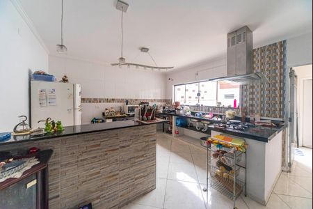 Casa para alugar com 600m², 3 quartos e 4 vagasCopa e Cozinha 