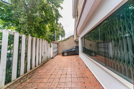 Casa para alugar com 600m², 3 quartos e 4 vagas Casa para alugar com 600m², 3 quartos e 4 vagasGaragem e Quintal